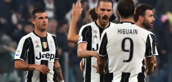 Higuain e Bonucci con la maglia della Juventus