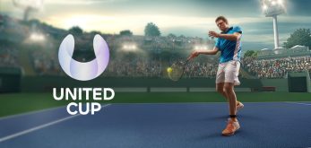 giocatore di tennis in un'arena piena di spettatori e logo united cup